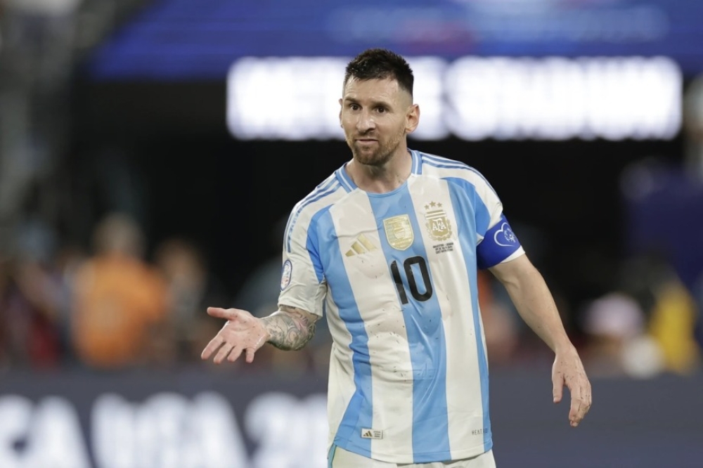 Đề nghị xin lỗi vì sự cố phân biệt chủng tộc của đội tuyển Argentina